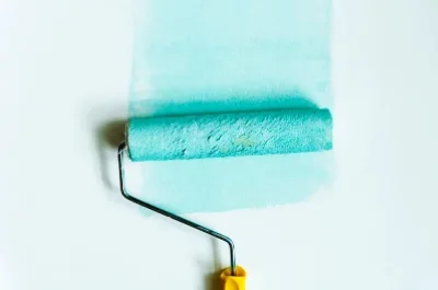 Peinture intérieure à Bassoles-Aulers — murs, plafonds et boiseries